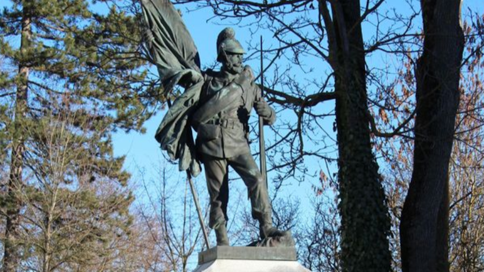 Das Kriegerdenkmal 2013, Foto Katharina Heininger