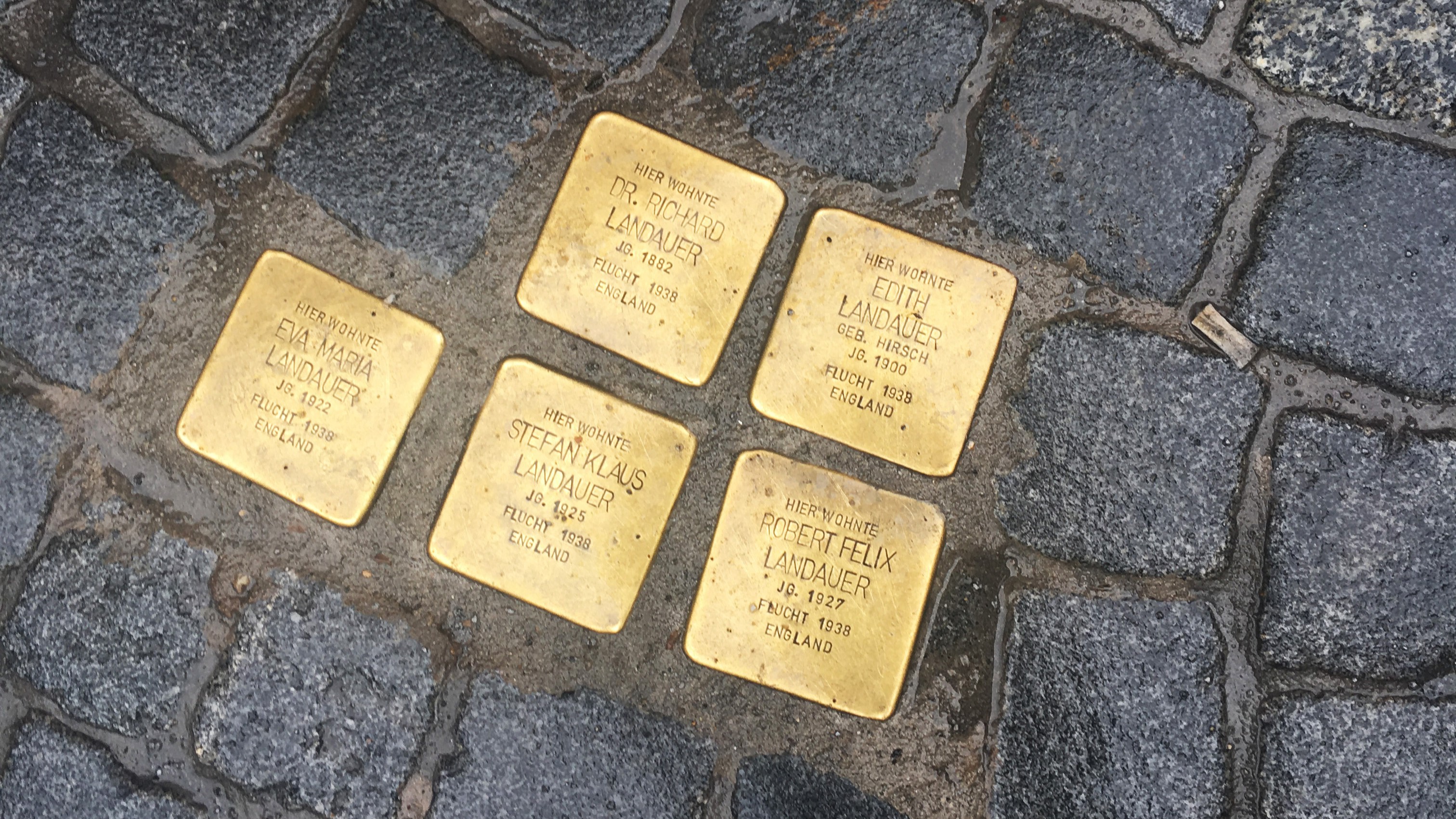 Stolpersteine der Familie Landauer