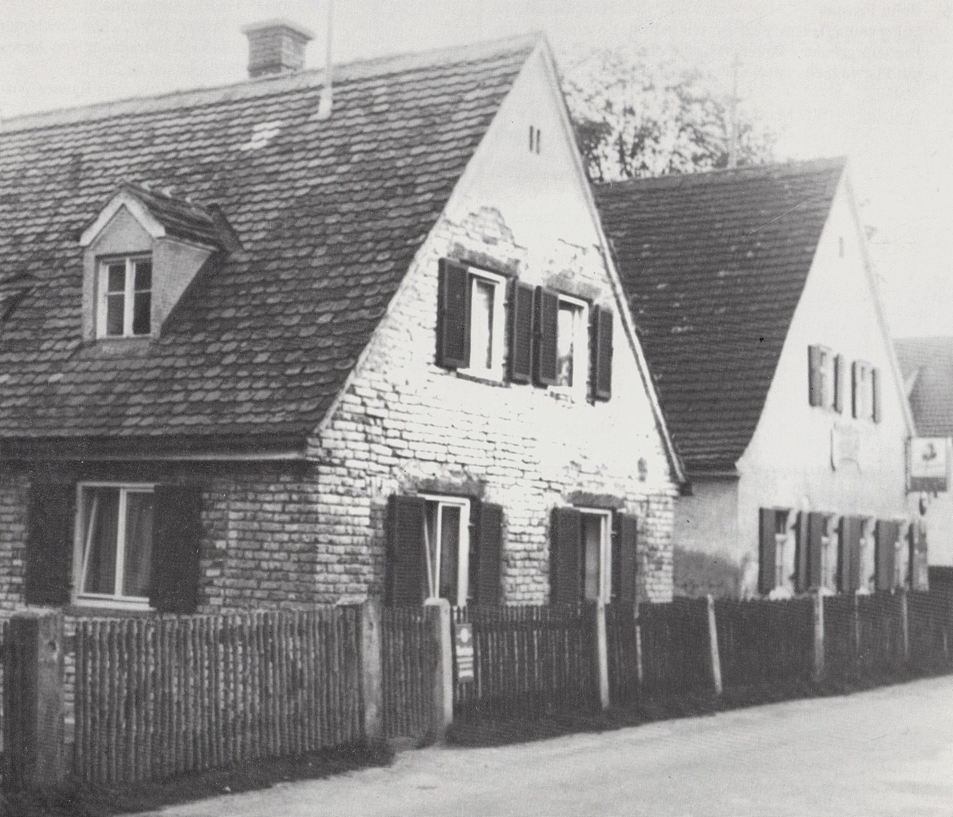Rechts im Bild der Gasthof "Zum weißen Lamm", Foto privat.