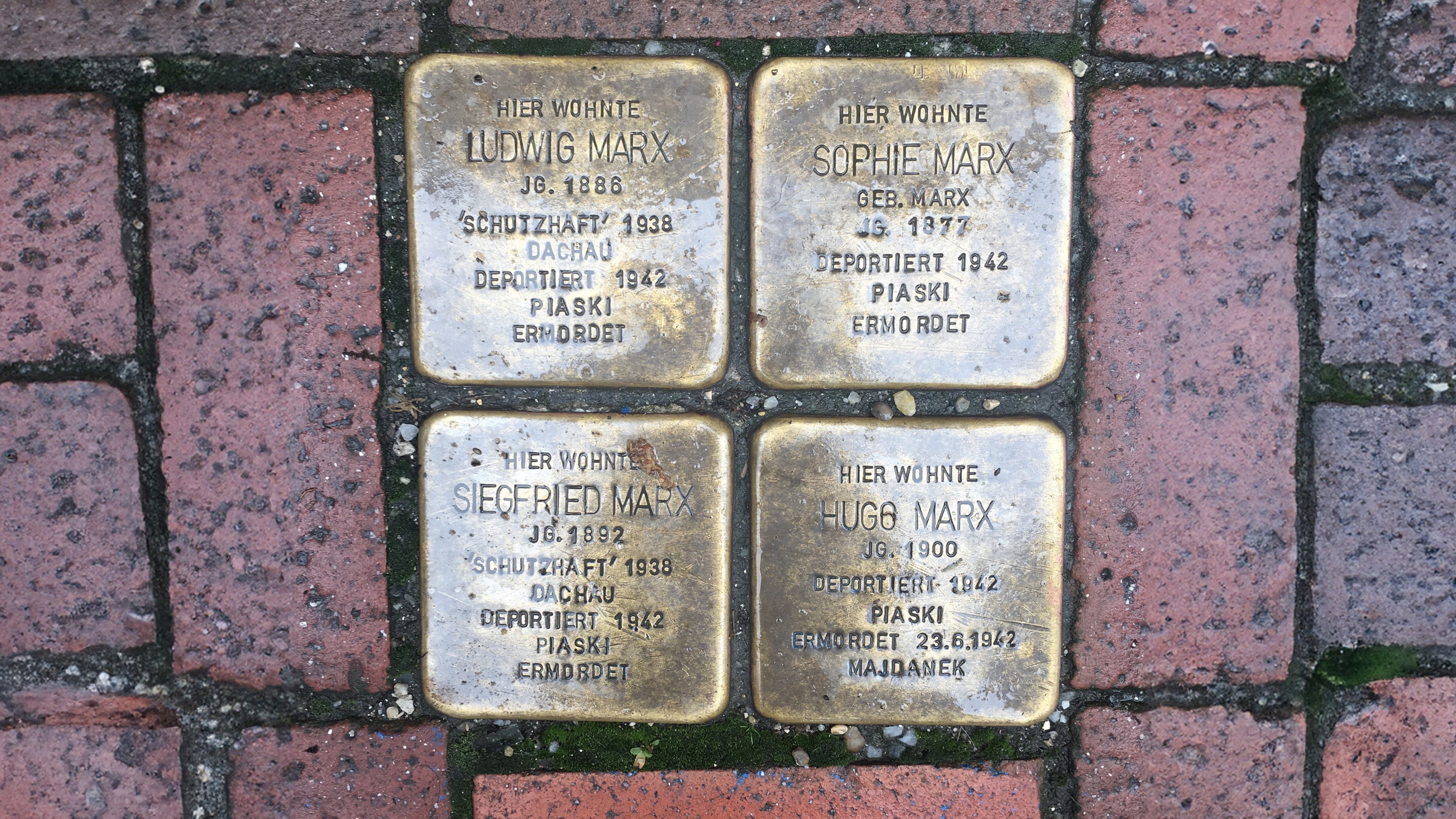 Stolpersteine der Familie Marx