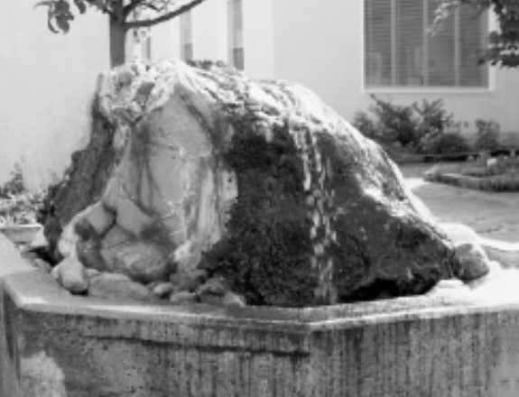 Der Brunnen der Landsberg-Ammersee-Bank